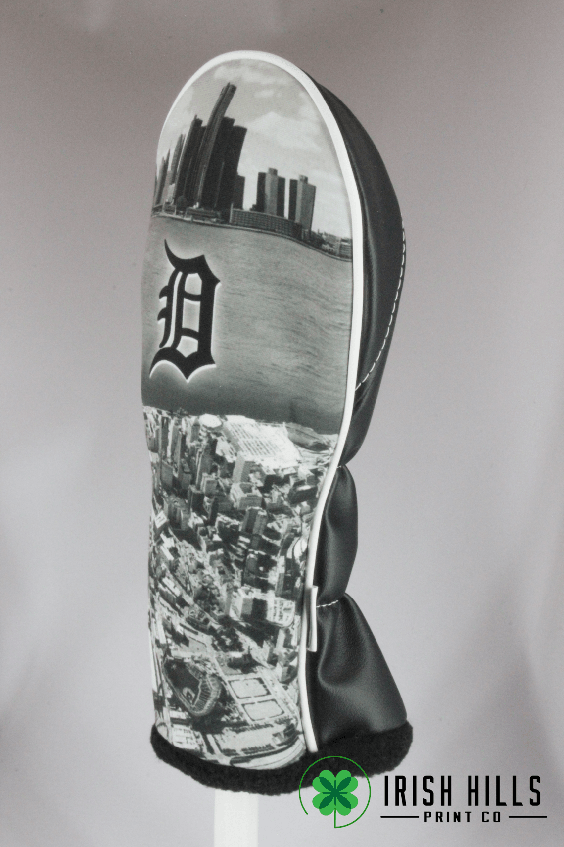 Detroit Tigers - Black and White Club Cover