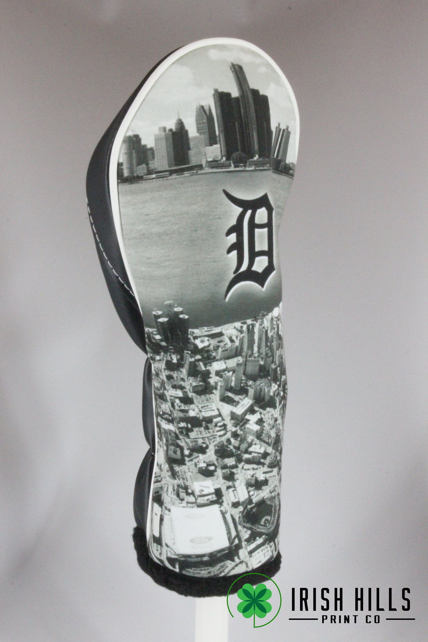 Detroit Tigers - Black and White Club Cover